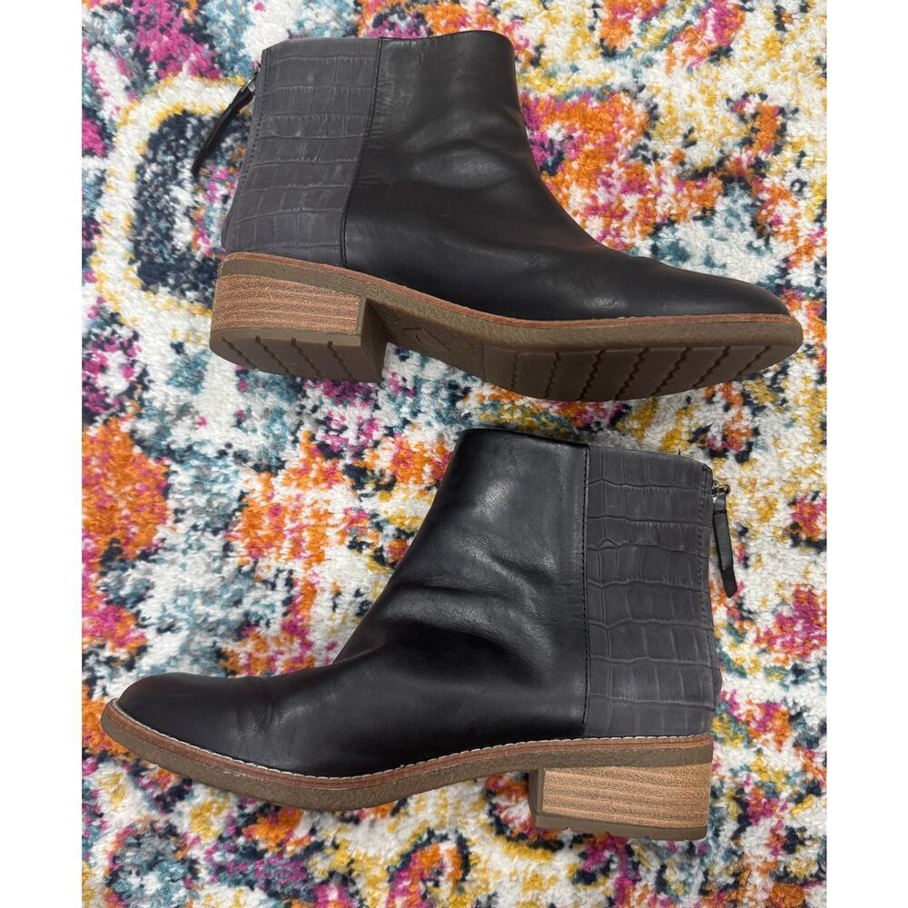 SPERRY Maya Belle Leather Back Zip Ankle Boots Textured Black Size 7.5